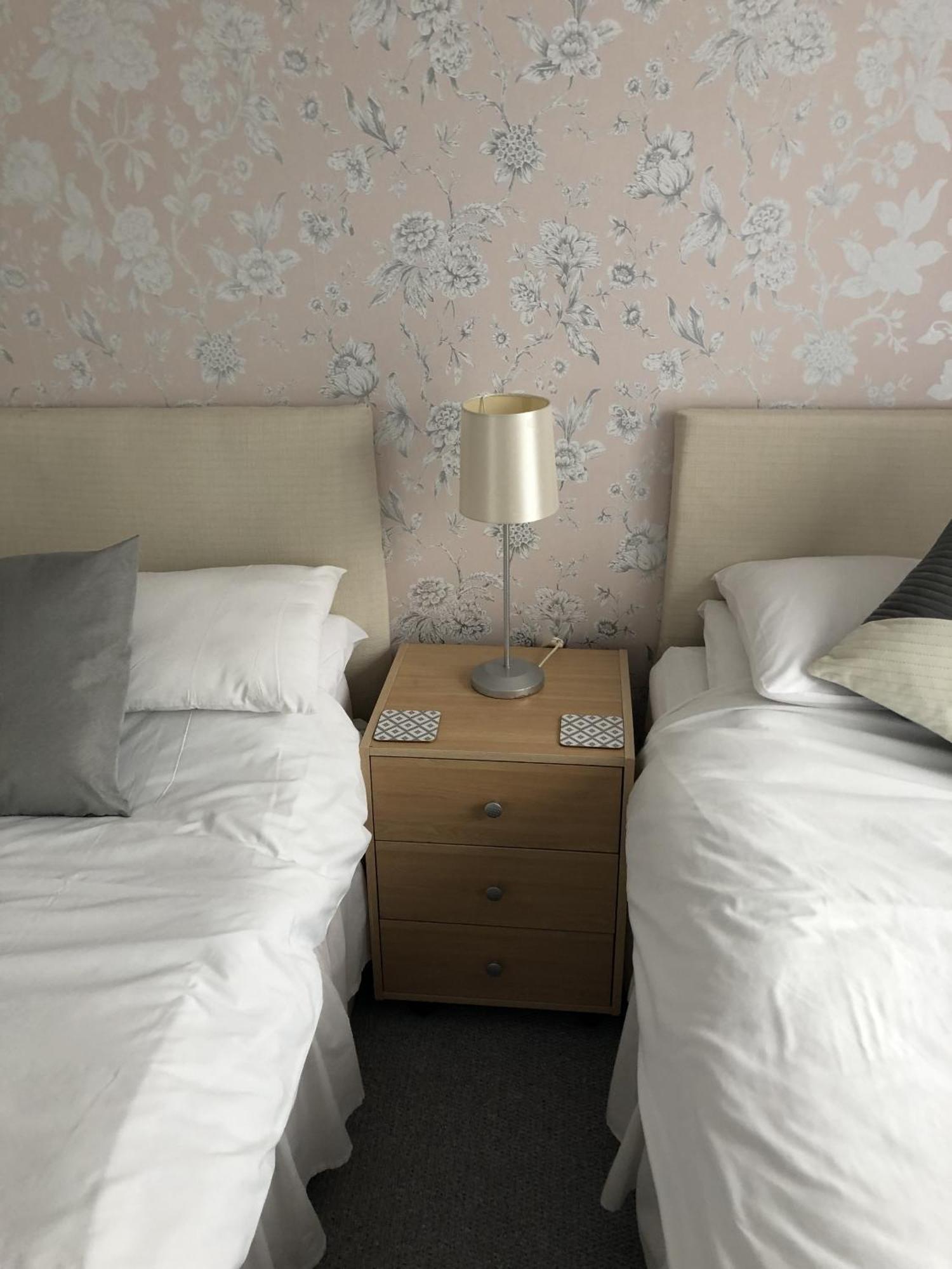 Basingstoke En Suite Room In Garden Annex Esterno foto